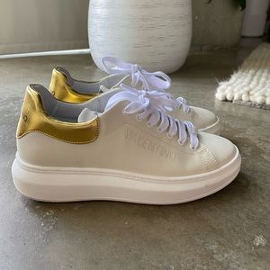 Valentino Sneakers Authentic